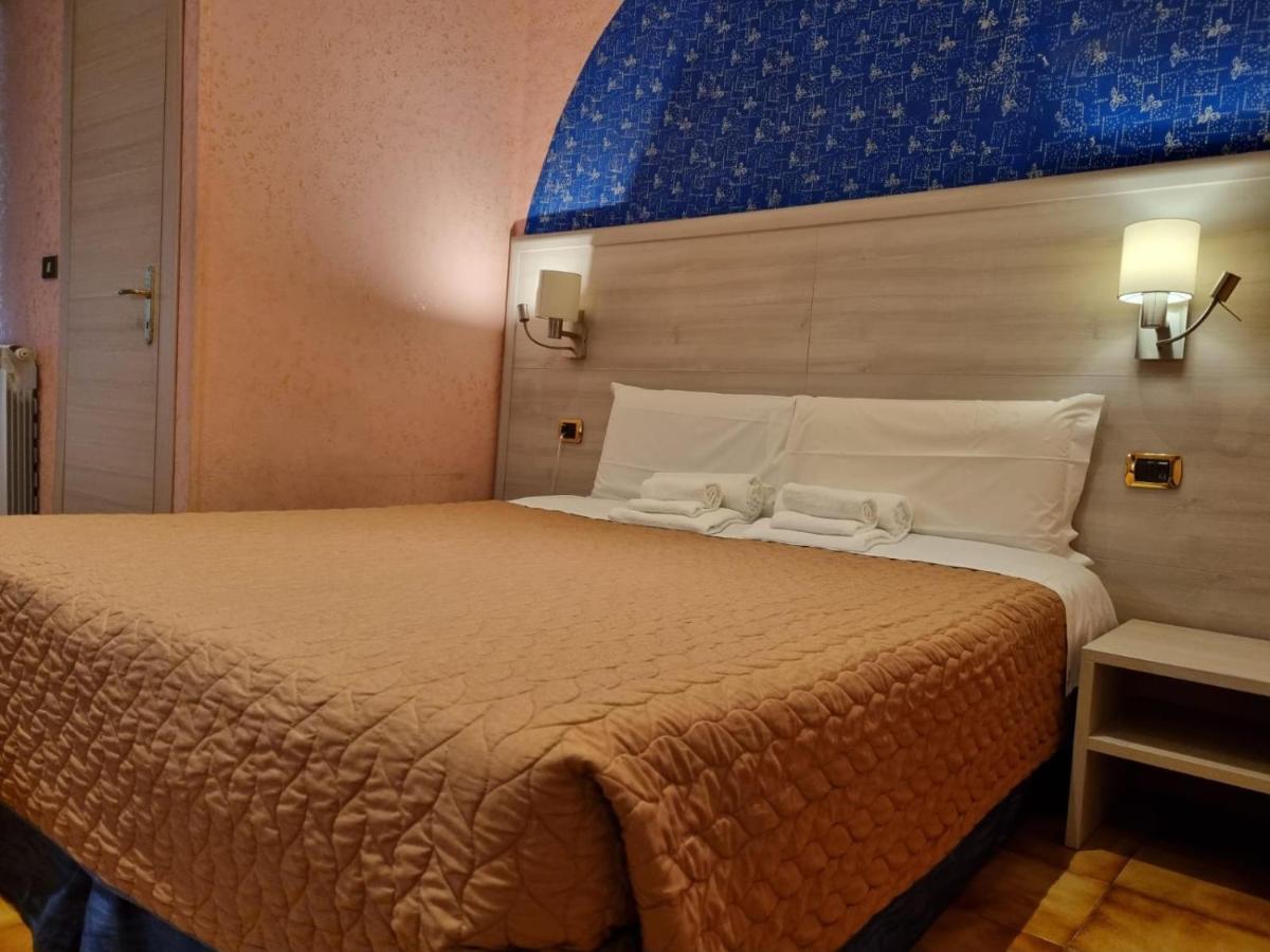 טורינו Hotel Orchidea מראה חיצוני תמונה